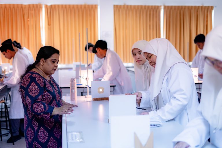 Yayasan Secondary School 17